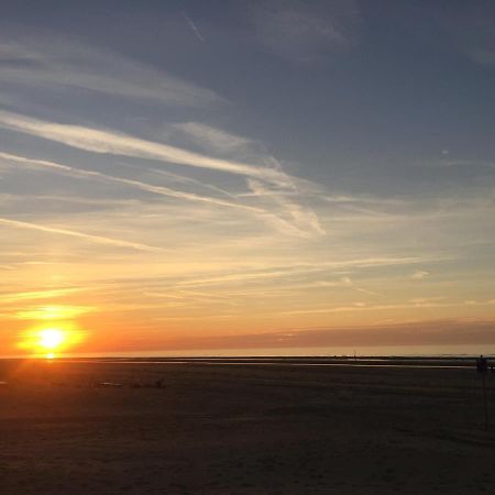 Appartement Op Het Strand, Enfin, Zo Goed Als... Коксейде Экстерьер фото